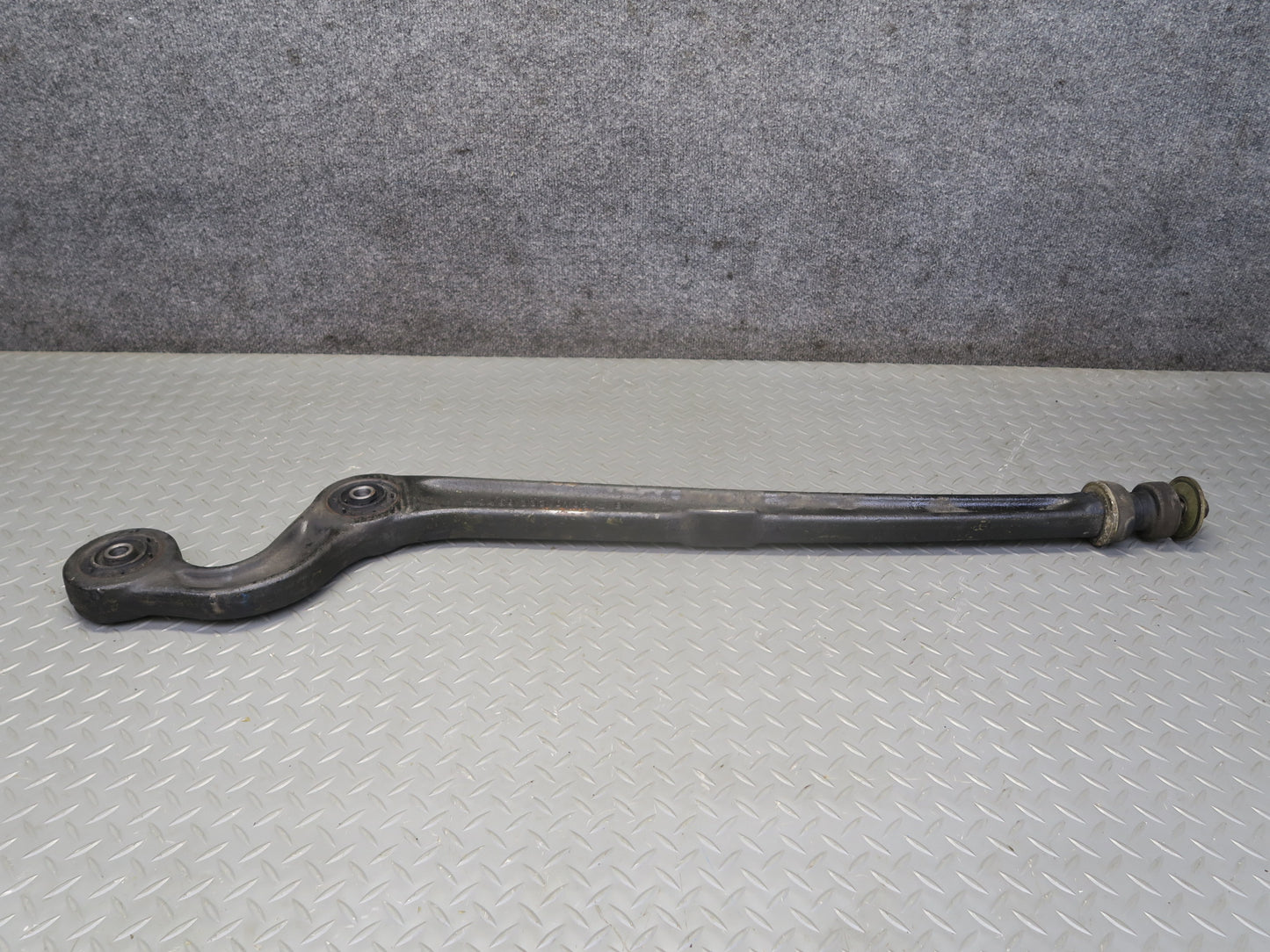 2002-2012 Mercedes W463 G500 Front Left Lower Trailing Control  Arm 4603330105