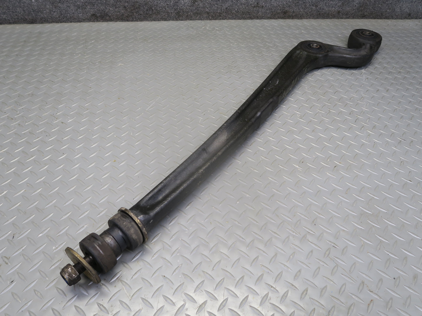 2002-2012 Mercedes W463 G500 Front Left Lower Trailing Control  Arm 4603330105