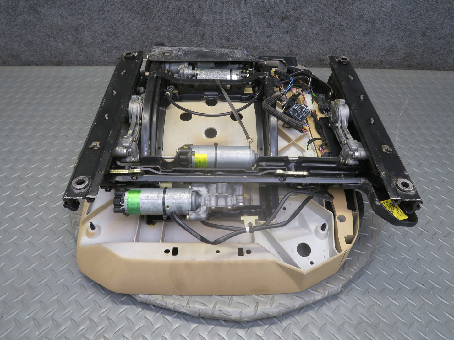 96-98 BMW E36 328i Convertible Front Right Seat Lower Frame Track Rail Motor OEM