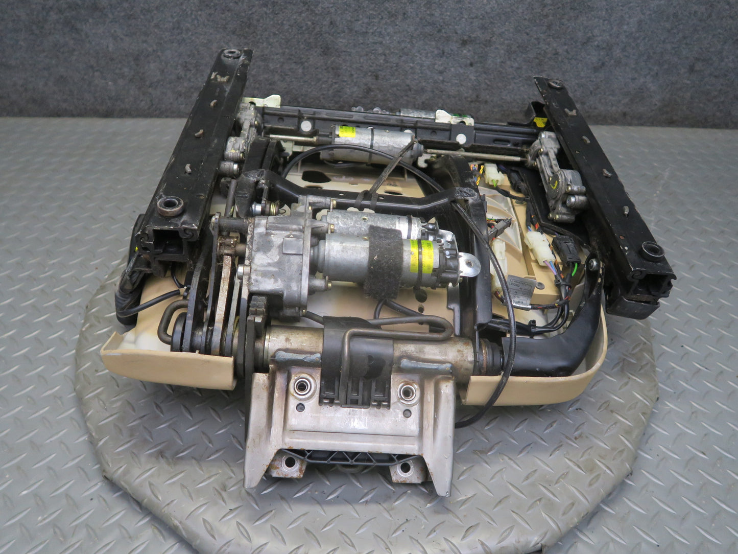 96-98 BMW E36 328iC Convertible Front Left Seat Lower Frame Track Rail Motor OEM