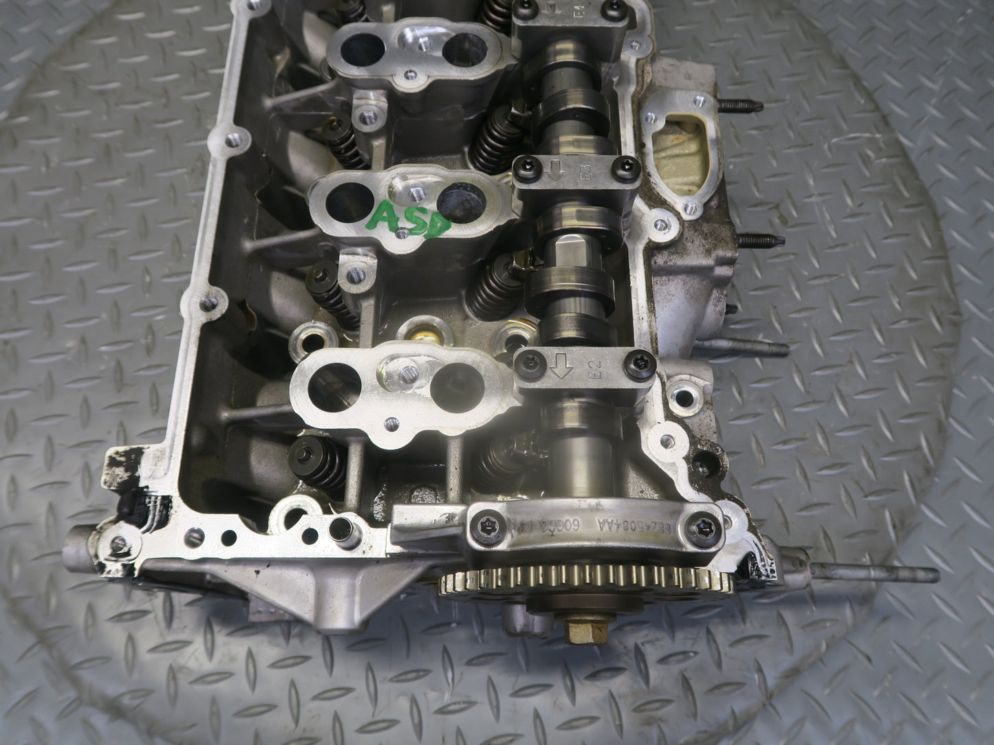 2017-2020 Alfa Romeo Stelvio 2.0L AWD Engine Motor Cylinder Head Assembly 88K