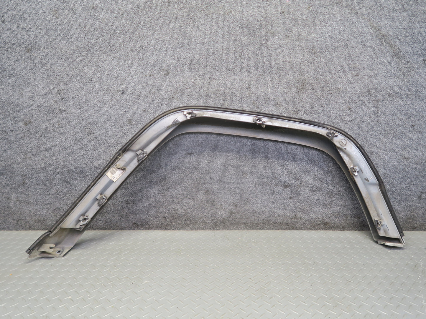 2002-2005 Mercedes W463 G500 Rear Right Wheel Fender Flare Trim Molding