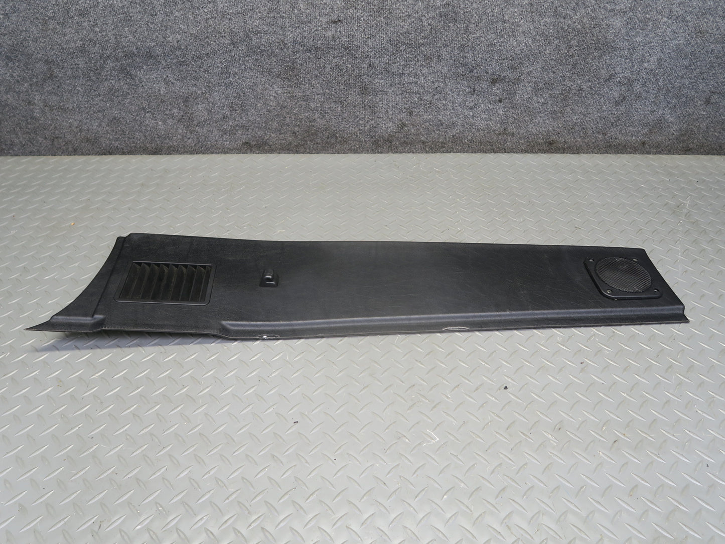 2002-2005 Mercedes W463 G500 Set of 2 Rear D Pillar Trim Cover w Grille Black