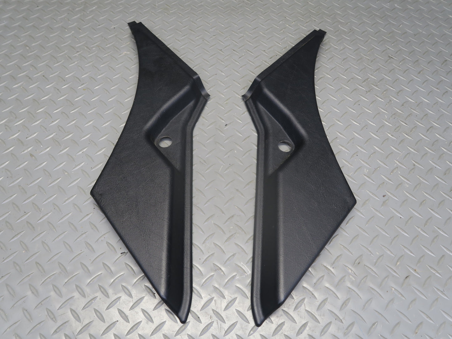 2002-2018 Mercedes W463 G500 Set of 2 Left & Right Rear Quarter Trim Panel Black
