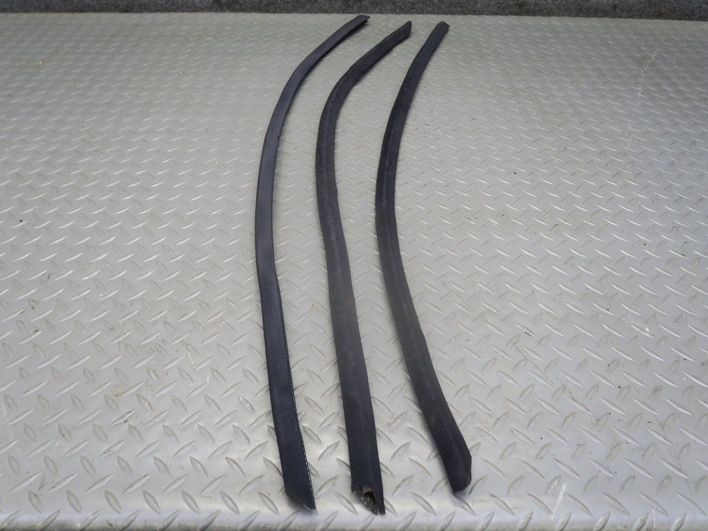 2002-2018 Mercedes W463 G500 G550 Set of 3 Tailgate Weather Strip Rubber Seal
