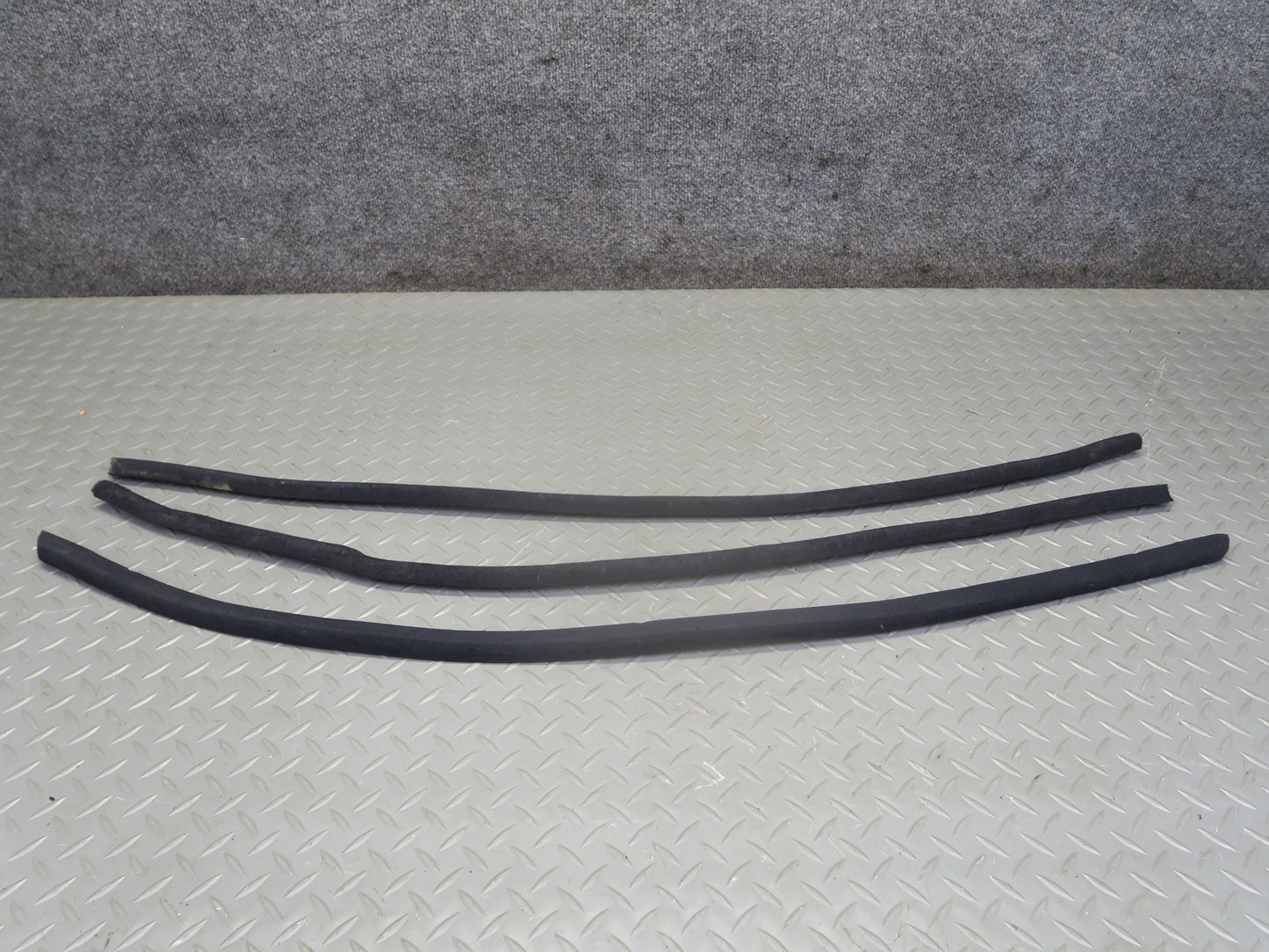 2002-2018 Mercedes W463 G500 G550 Set of 3 Tailgate Weather Strip Rubber Seal