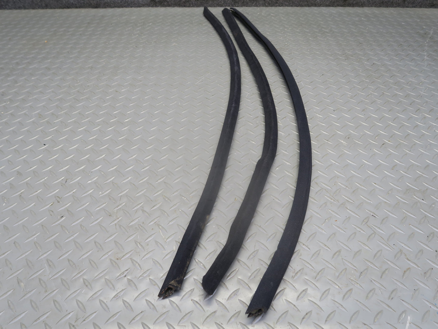 2002-2018 Mercedes W463 G500 G550 Set of 3 Tailgate Weather Strip Rubber Seal