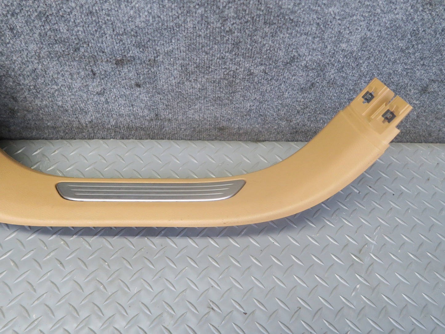 11-18 Porsche Cayenne 958 Left & Right Interior B Pillar Lower Trim Panel Set