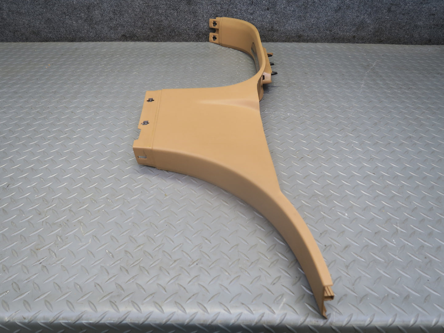 11-18 Porsche Cayenne 958 Left & Right Interior B Pillar Lower Trim Panel Set