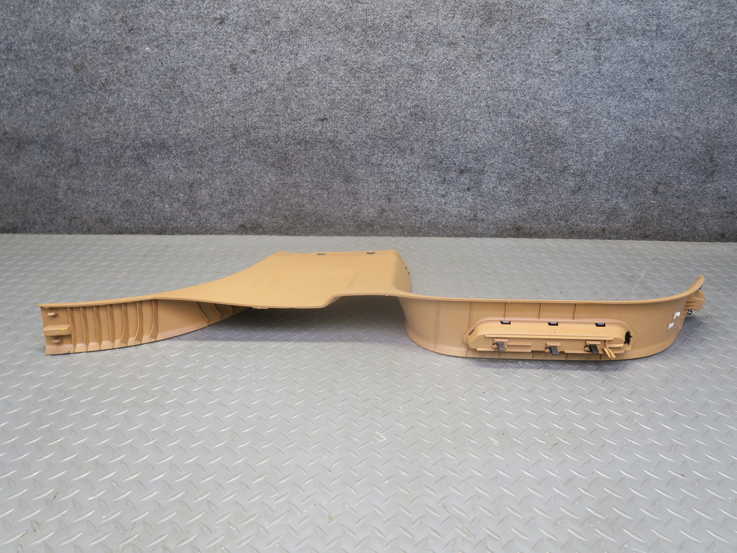 11-18 Porsche Cayenne 958 Left & Right Interior B Pillar Lower Trim Panel Set