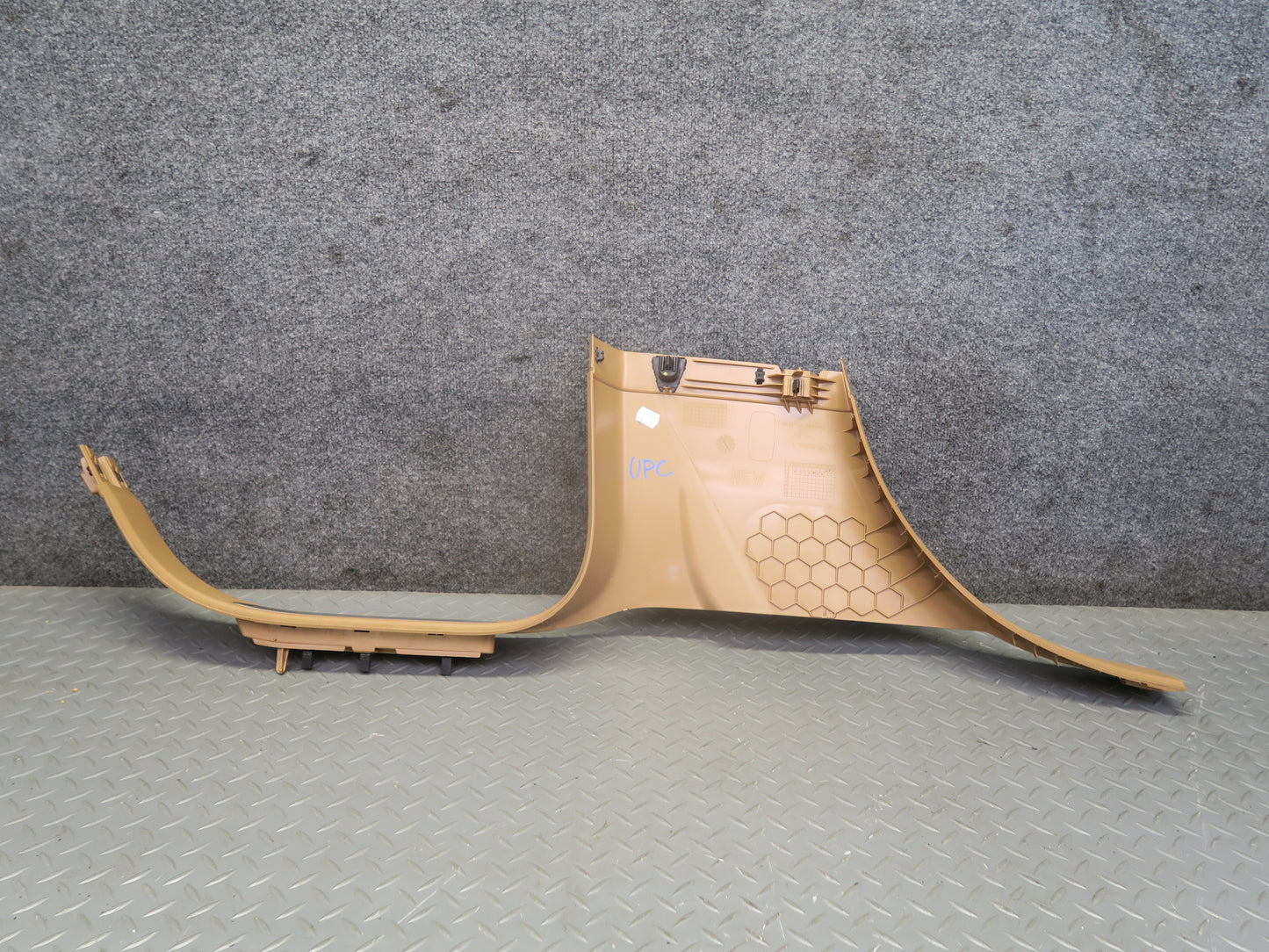 11-18 Porsche Cayenne 958 Left & Right Interior B Pillar Lower Trim Panel Set