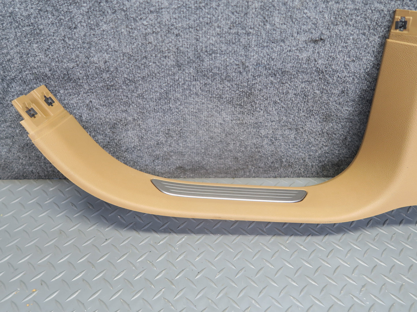 11-18 Porsche Cayenne 958 Left & Right Interior B Pillar Lower Trim Panel Set