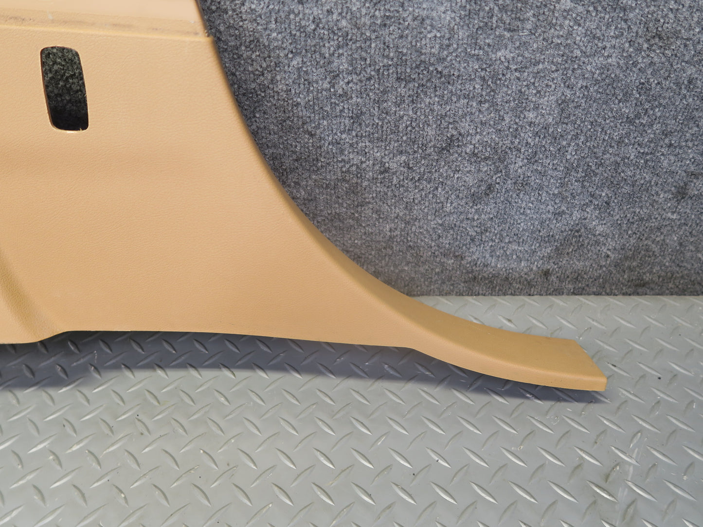 11-18 Porsche Cayenne 958 Left & Right Interior B Pillar Lower Trim Panel Set