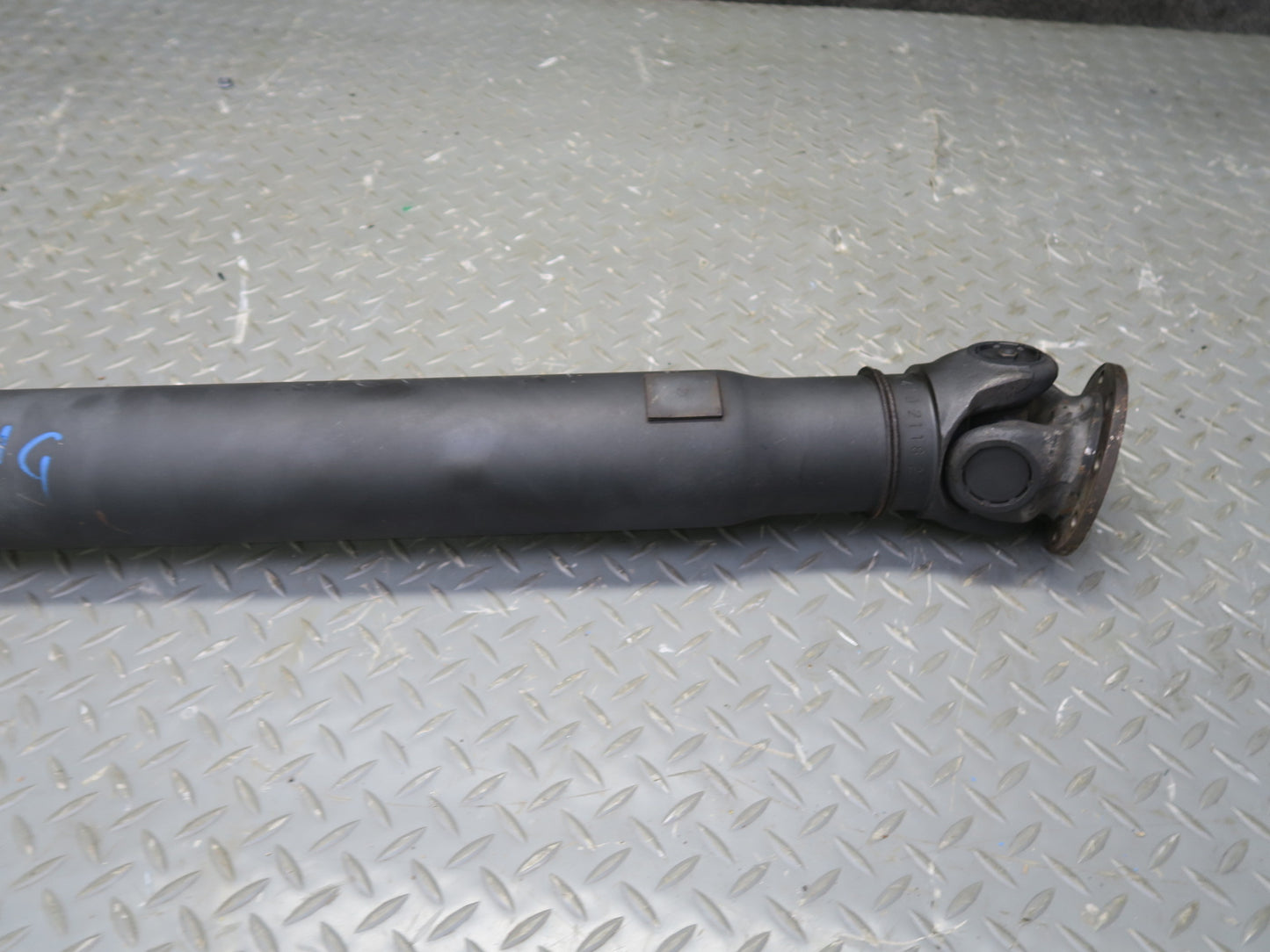 2002-2018 Mercedes W463 G500 G550 Rear Propeller Driveshaft Assembly 4604102118
