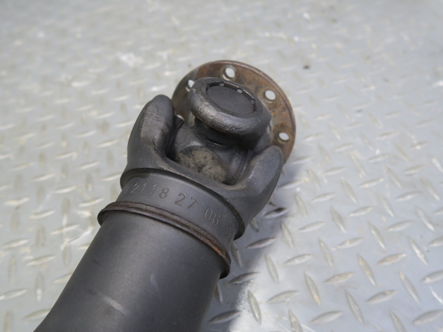 2002-2018 Mercedes W463 G500 G550 Rear Propeller Driveshaft Assembly 4604102118