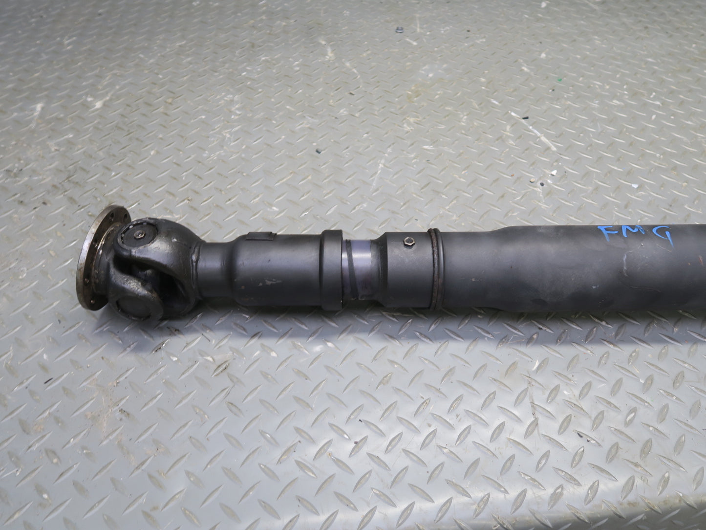 2002-2018 Mercedes W463 G500 G550 Rear Propeller Driveshaft Assembly 4604102118