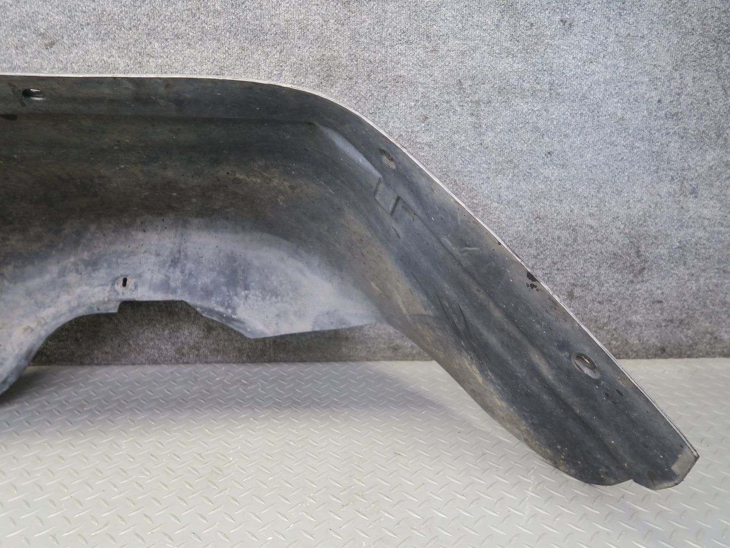 2002-2018 Mercedes W463 G500 G550 G55 AMG Front Left Fender Liner Splash Shield
