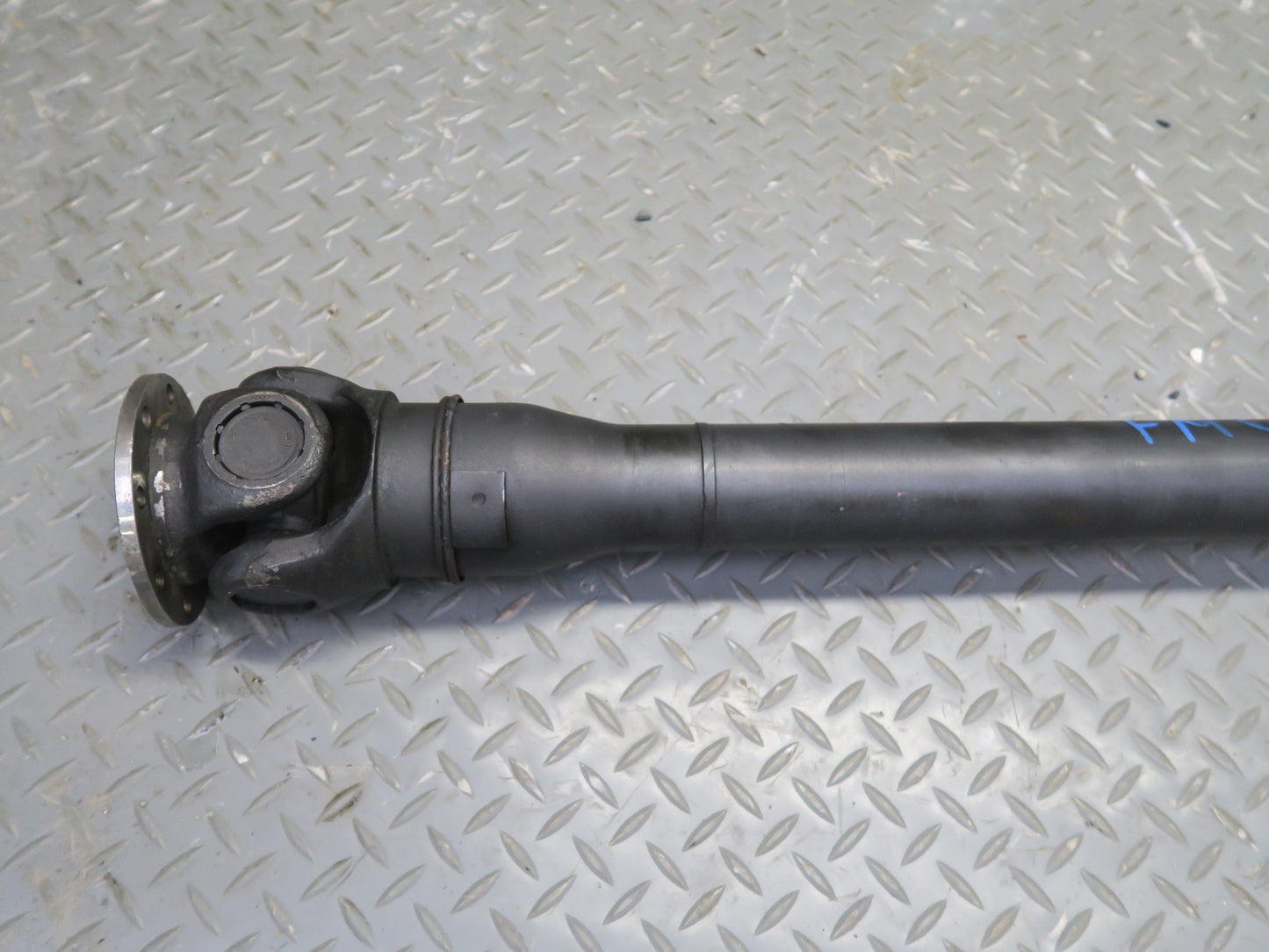 2002-2018 Mercedes W463 G500 G550 Front Propeller Driveshaft Assembly 4604102218