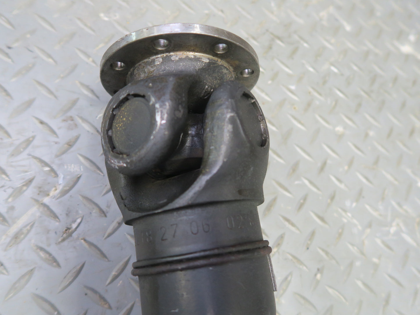 2002-2018 Mercedes W463 G500 G550 Front Propeller Driveshaft Assembly 4604102218