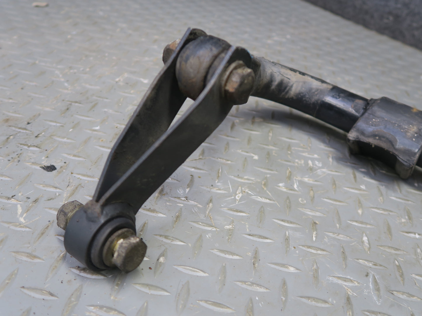 2002-2018 Mercedes W463 G500 G550 Front Suspension Sway Stabilizer Anti Roll Bar