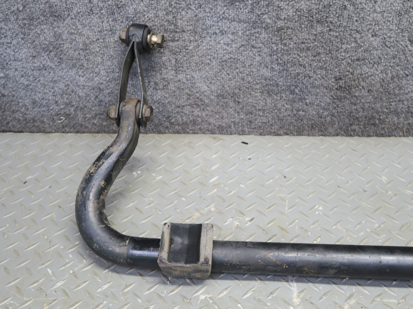2002-2018 Mercedes W463 G500 G550 Front Suspension Sway Stabilizer Anti Roll Bar