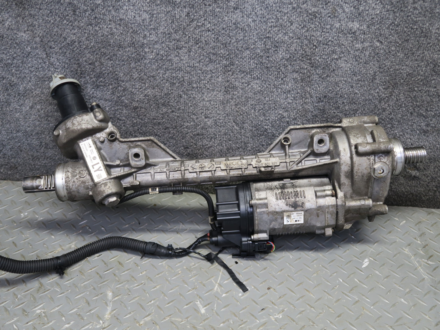 09-16 BMW E89 Z4 AT RWD Electric Power Steering Rack & Pinion 83K 6855888 OEM