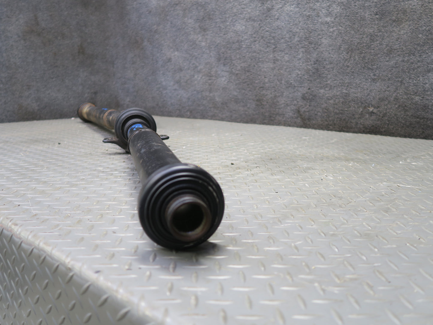 2011-2018 Porsche Cayenne 958 4.8L AWD Rear Drive Shaft Driveshaft 7P5521102L