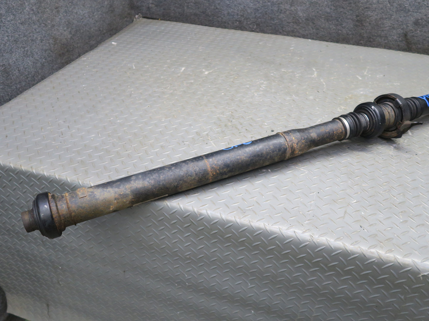 2011-2018 Porsche Cayenne 958 4.8L AWD Rear Drive Shaft Driveshaft 7P5521102L