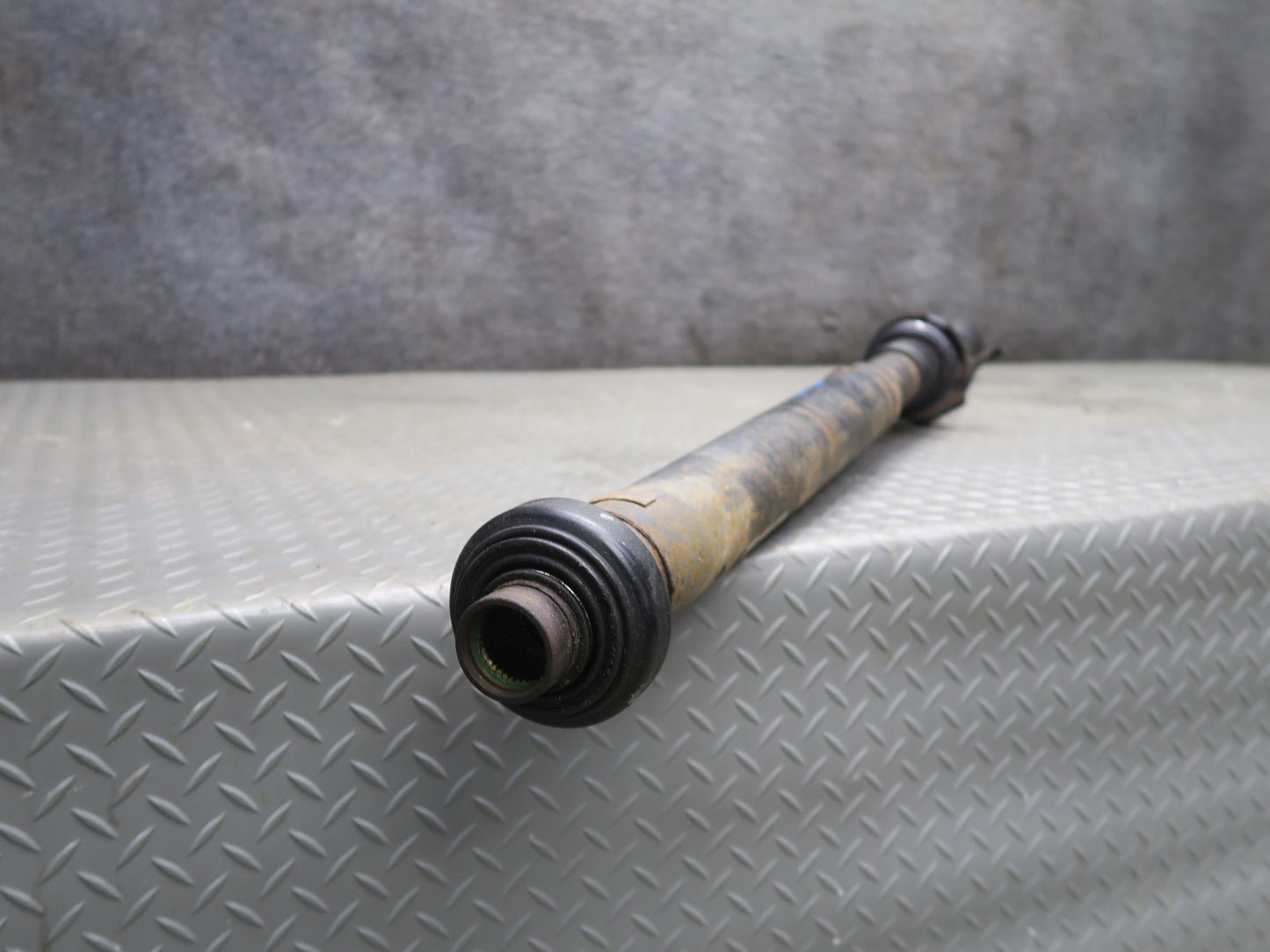 2011-2018 Porsche Cayenne 958 4.8L AWD Rear Drive Shaft Driveshaft 7P5521102L