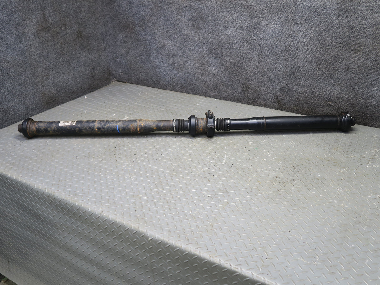 2011-2018 Porsche Cayenne 958 4.8L AWD Rear Drive Shaft Driveshaft 7P5521102L