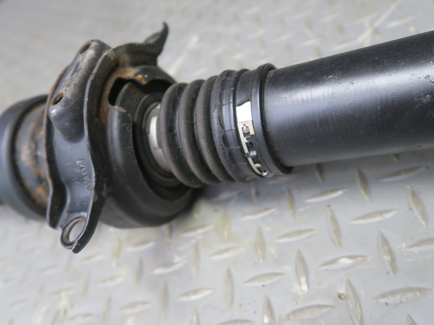 2011-2018 Porsche Cayenne 958 4.8L AWD Rear Drive Shaft Driveshaft 7P5521102L