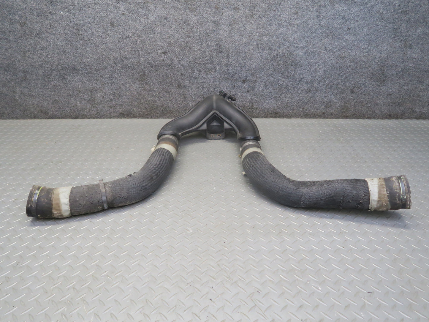 2017-2020 Maserati Levante M161 3.0L Air Intake Duct w Sensor & Hoses
