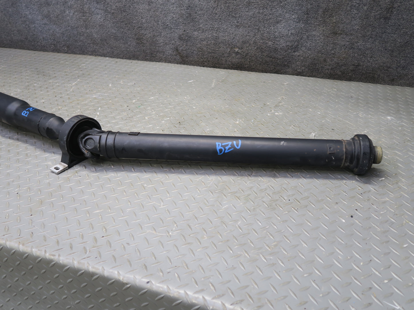 12-16 BMW E89 Z4 28i A/T RWD Rear Drive Shaft Driveshaft 84K Miles 7615968 OEM