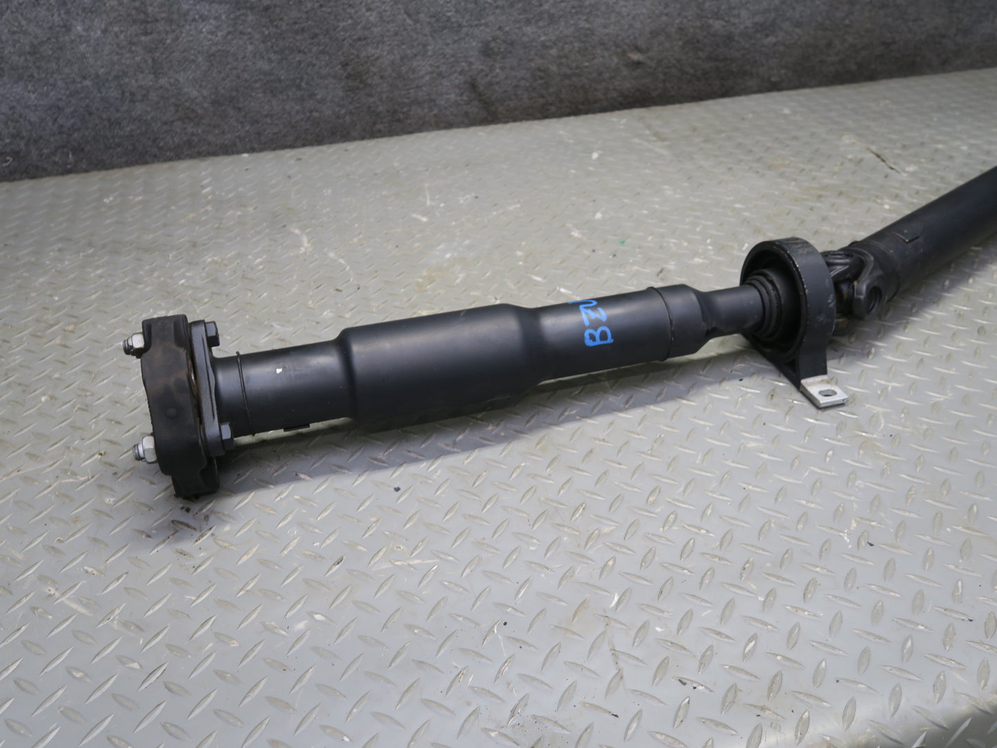 12-16 BMW E89 Z4 28i A/T RWD Rear Drive Shaft Driveshaft 84K Miles 7615968 OEM