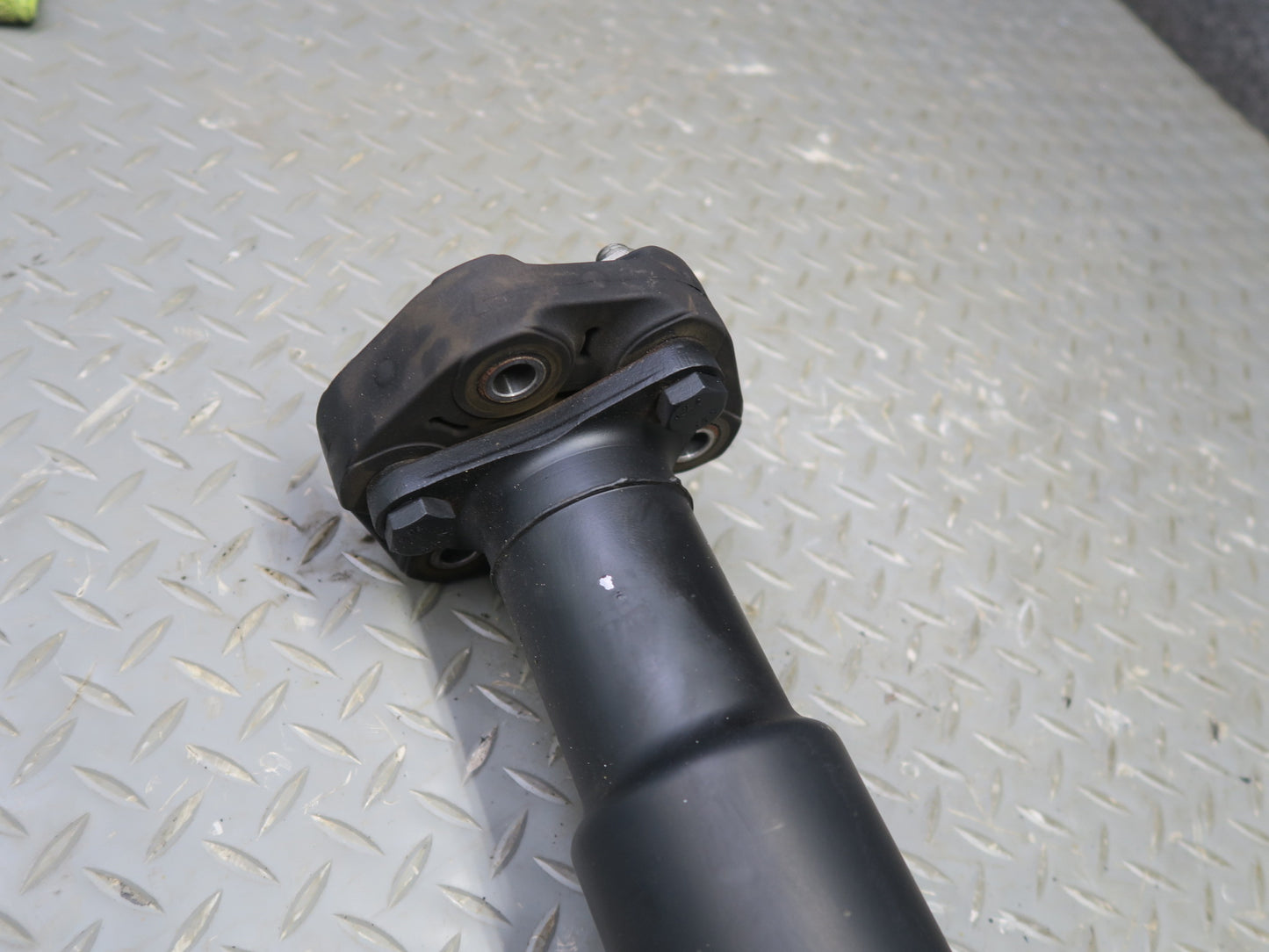 12-16 BMW E89 Z4 28i A/T RWD Rear Drive Shaft Driveshaft 84K Miles 7615968 OEM