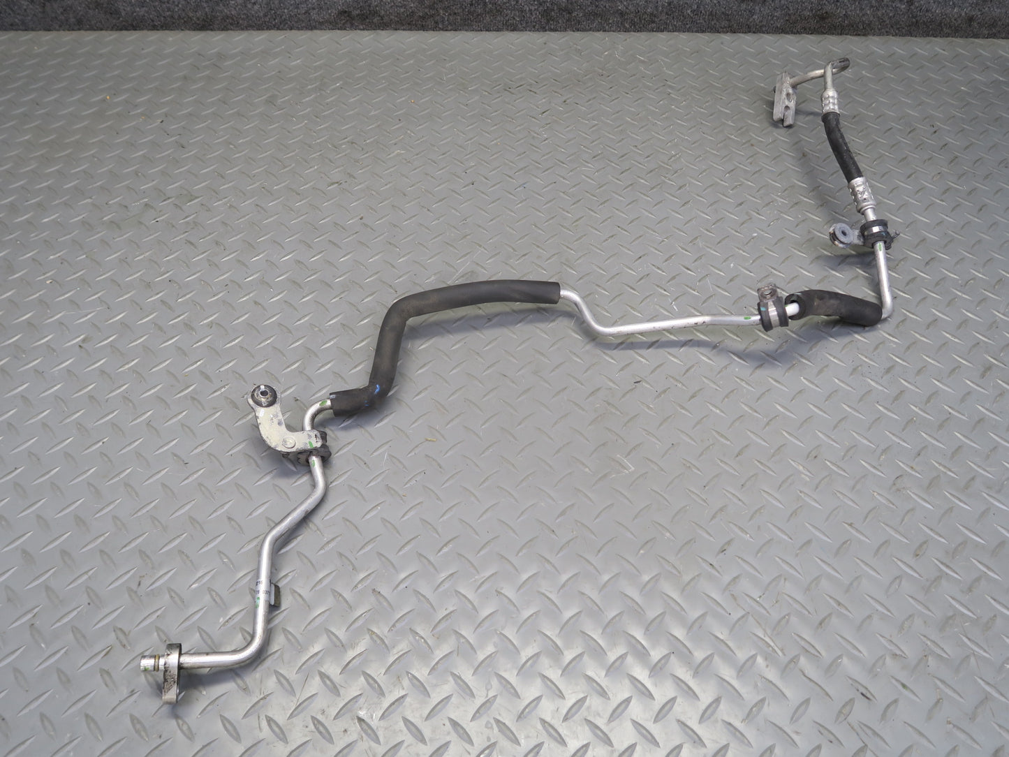 2017-2020 Maserati Levante M161 3.0L A/C Air Condition Hose Pipe Line Set