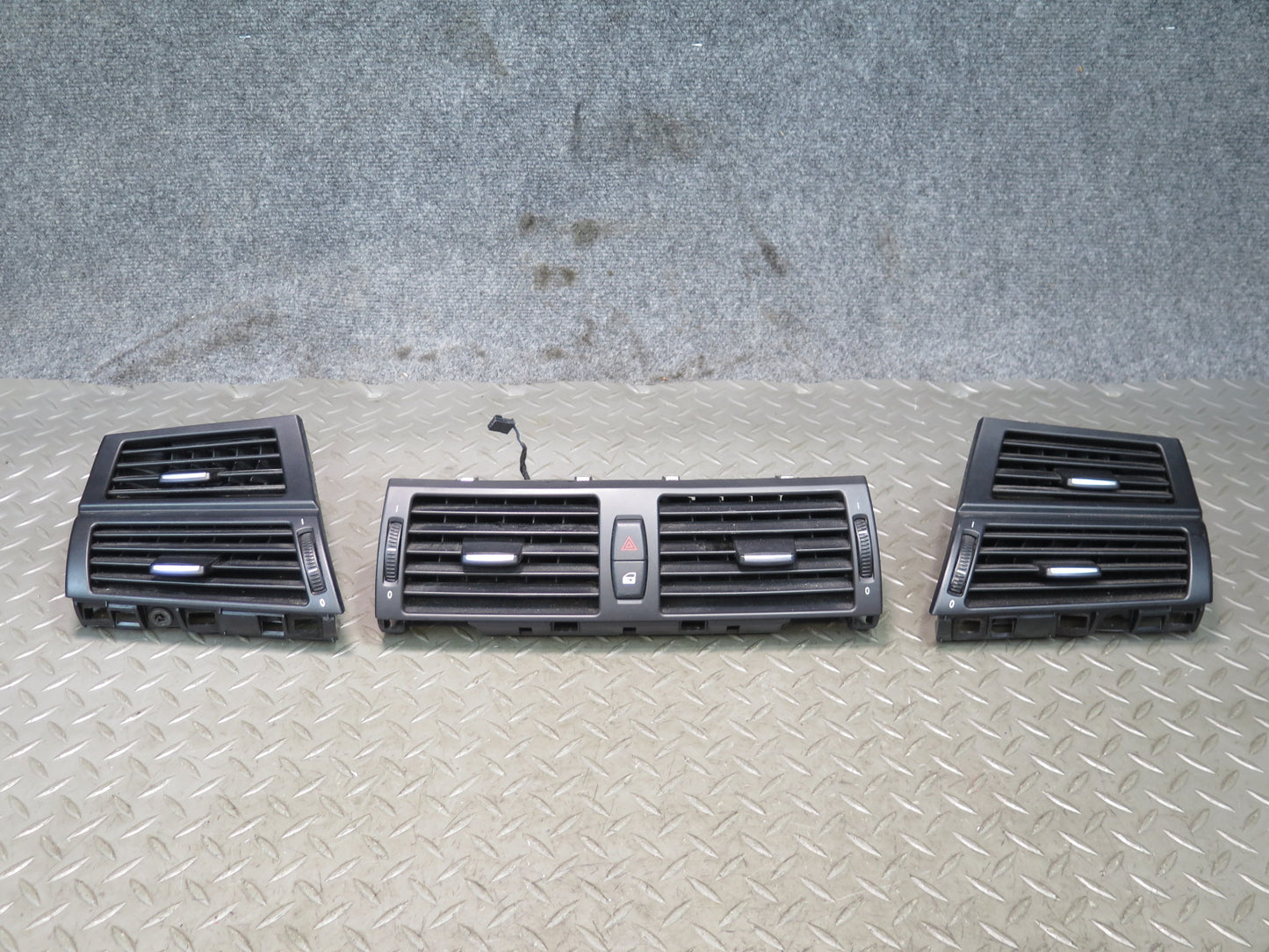 08-14 BMW E71 E72 X6 X6M Front Left Center Right Dash Air Heater Vent Set of 3