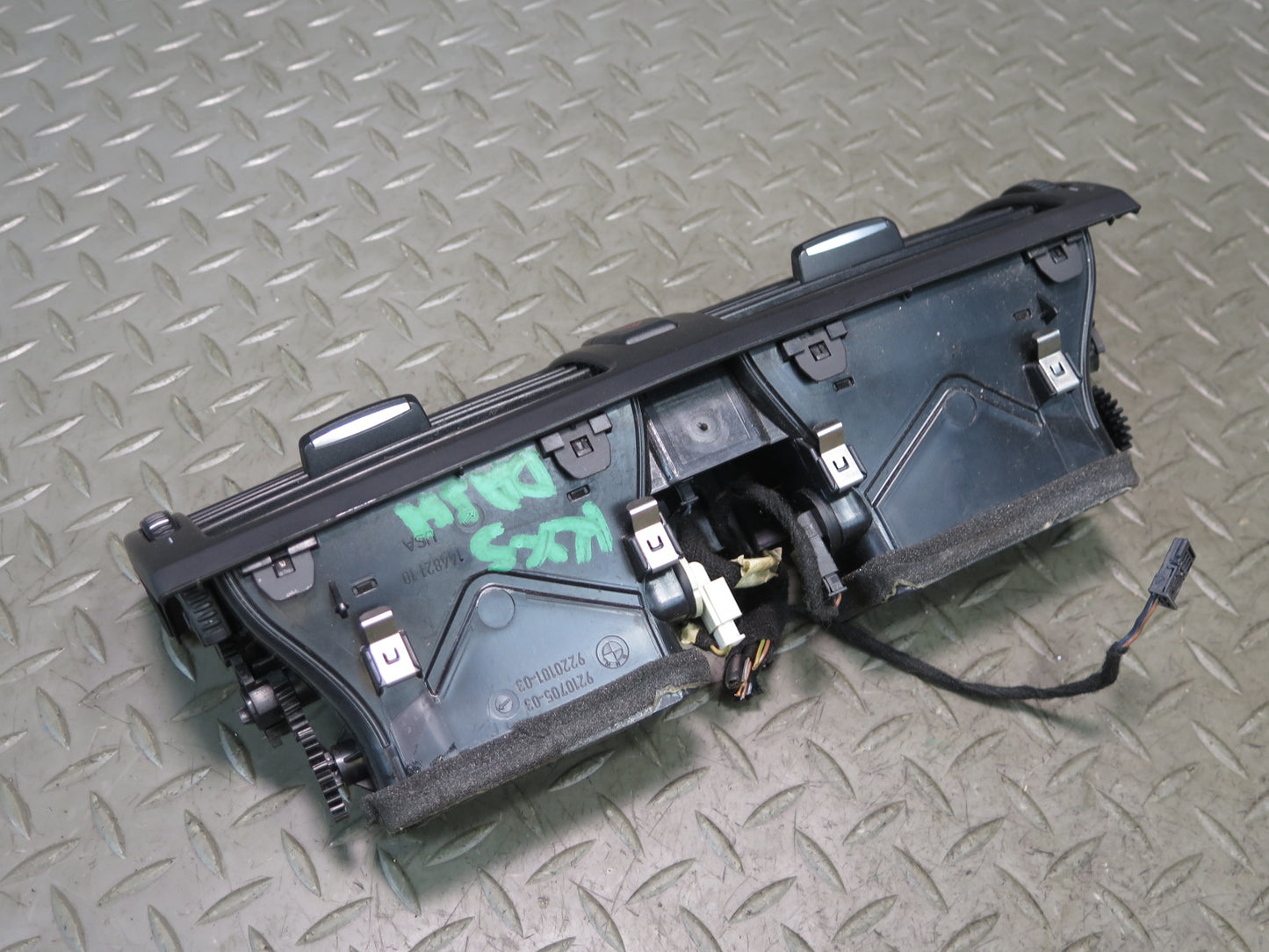 08-14 BMW E71 E72 X6 X6M Front Left Center Right Dash Air Heater Vent Set of 3