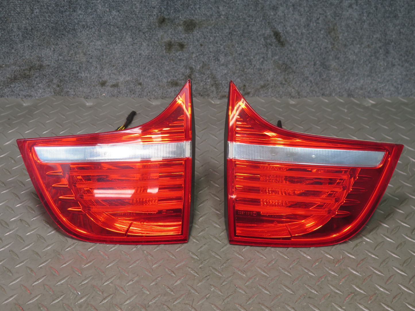 2008-2012 BMW E71 E72 X6 X6M Rear Left & Right Inner Tail Light Lamp Set of 2