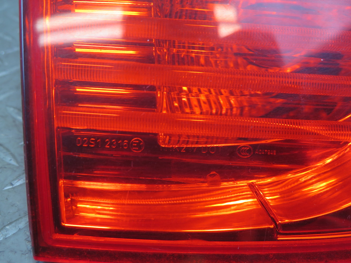 2008-2012 BMW E71 E72 X6 X6M Rear Left & Right Inner Tail Light Lamp Set of 2