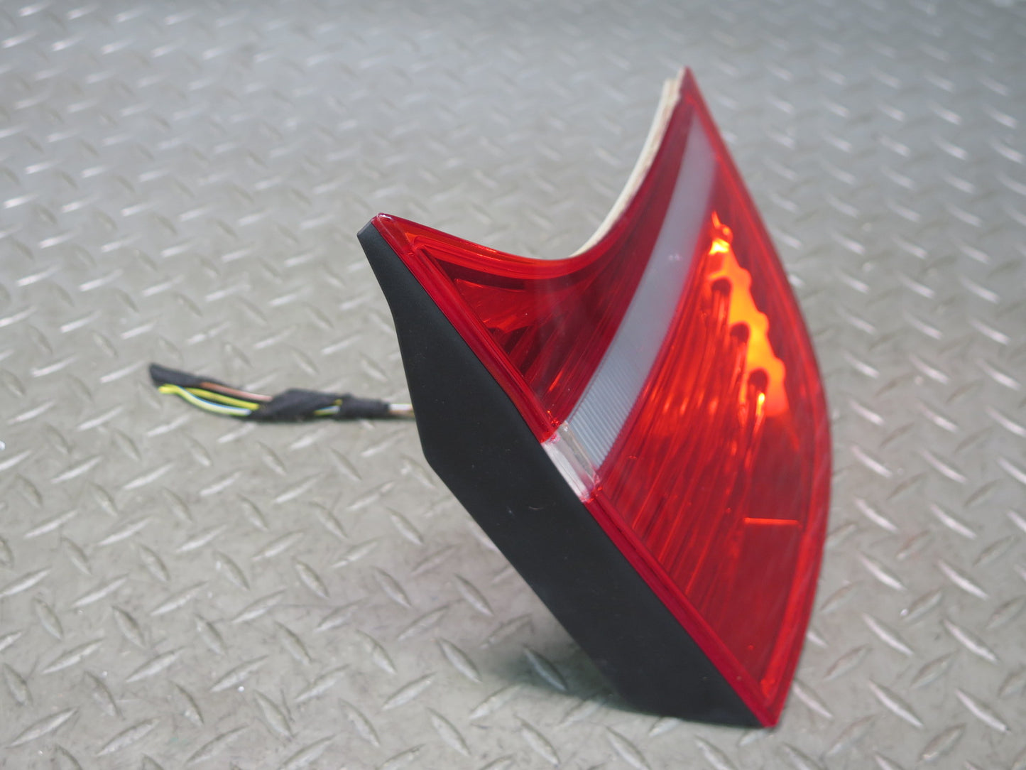 2008-2012 BMW E71 E72 X6 X6M Rear Left & Right Inner Tail Light Lamp Set of 2