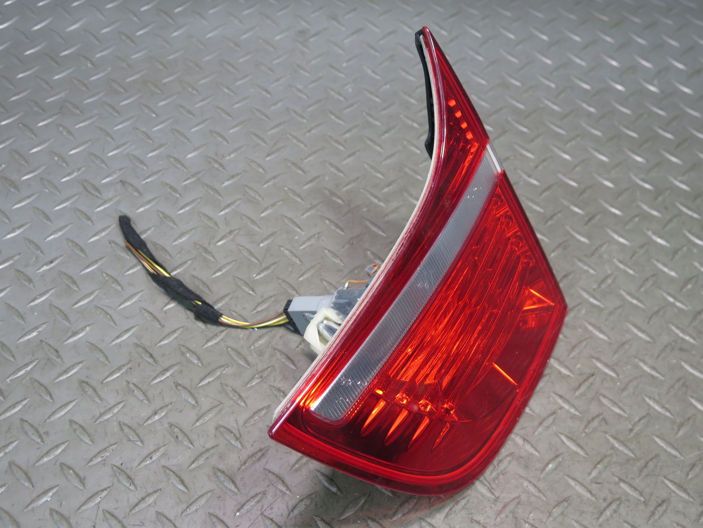 2008-2012 BMW E71 E72 X6 X6M Rear Left & Right Inner Tail Light Lamp Set of 2