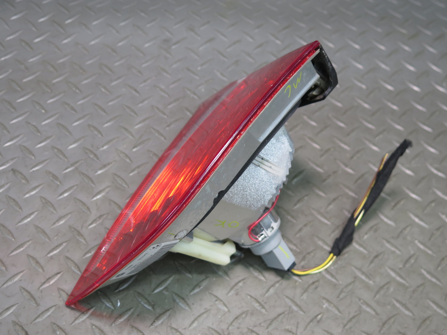 2008-2012 BMW E71 E72 X6 X6M Rear Left & Right Inner Tail Light Lamp Set of 2