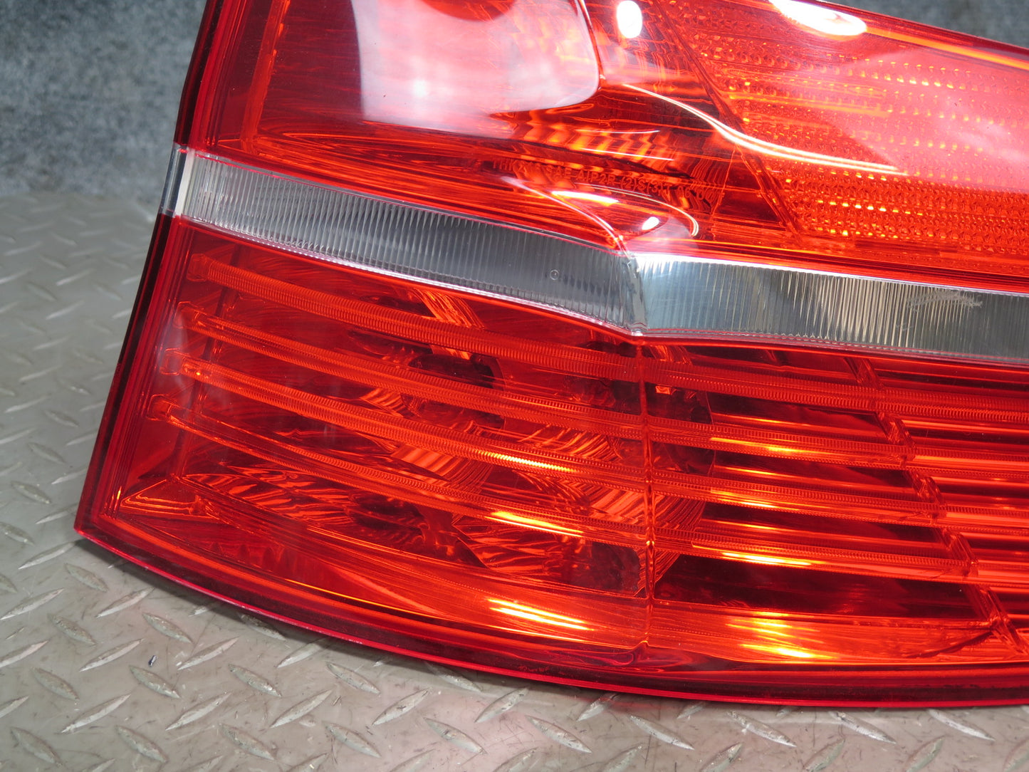 2008-2012 BMW E71 E72 X6 X6M Rear Right Outer Tail Light Lamp 7179986