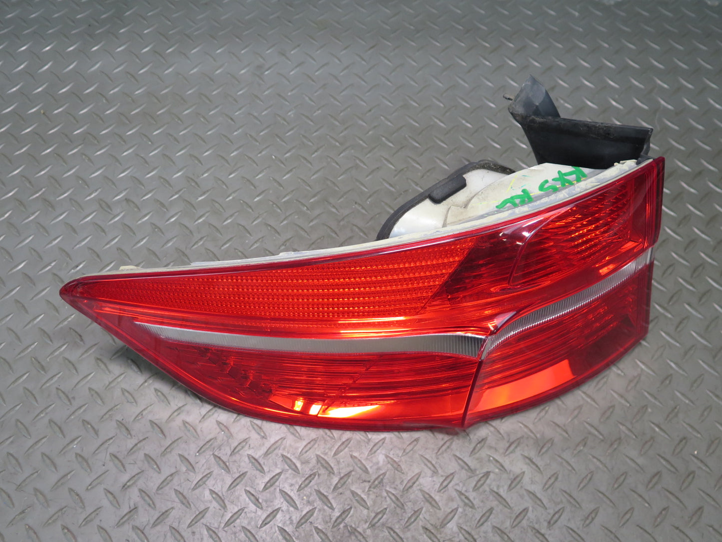 2008-2012 BMW E71 E72 X6 X6M Rear Left Outer Tail Light Lamp 7179985