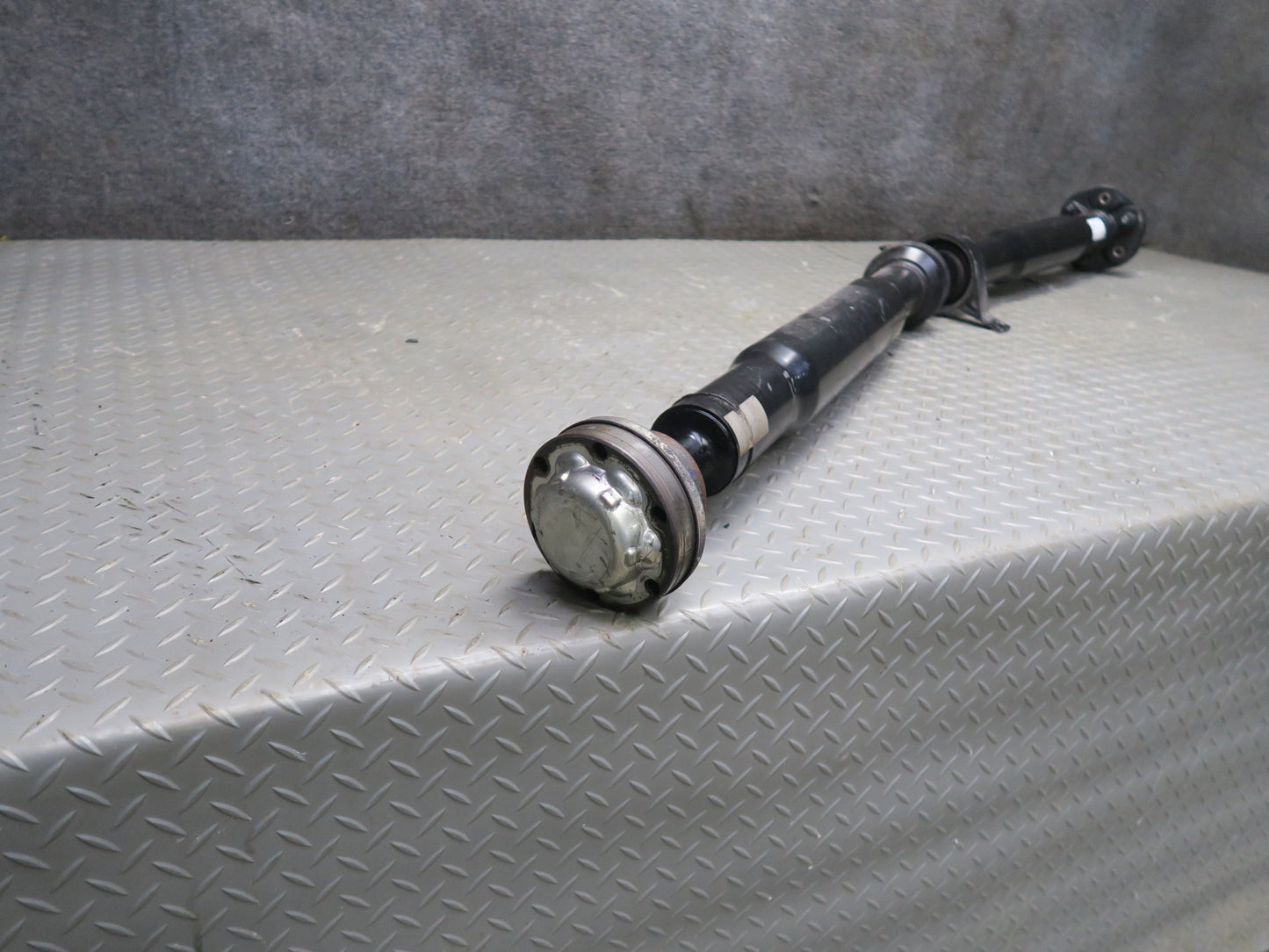 2017-2020 Maserati Levante M161 3.0L AWD Rear Driveshaft Drive Shaft 94K Miles