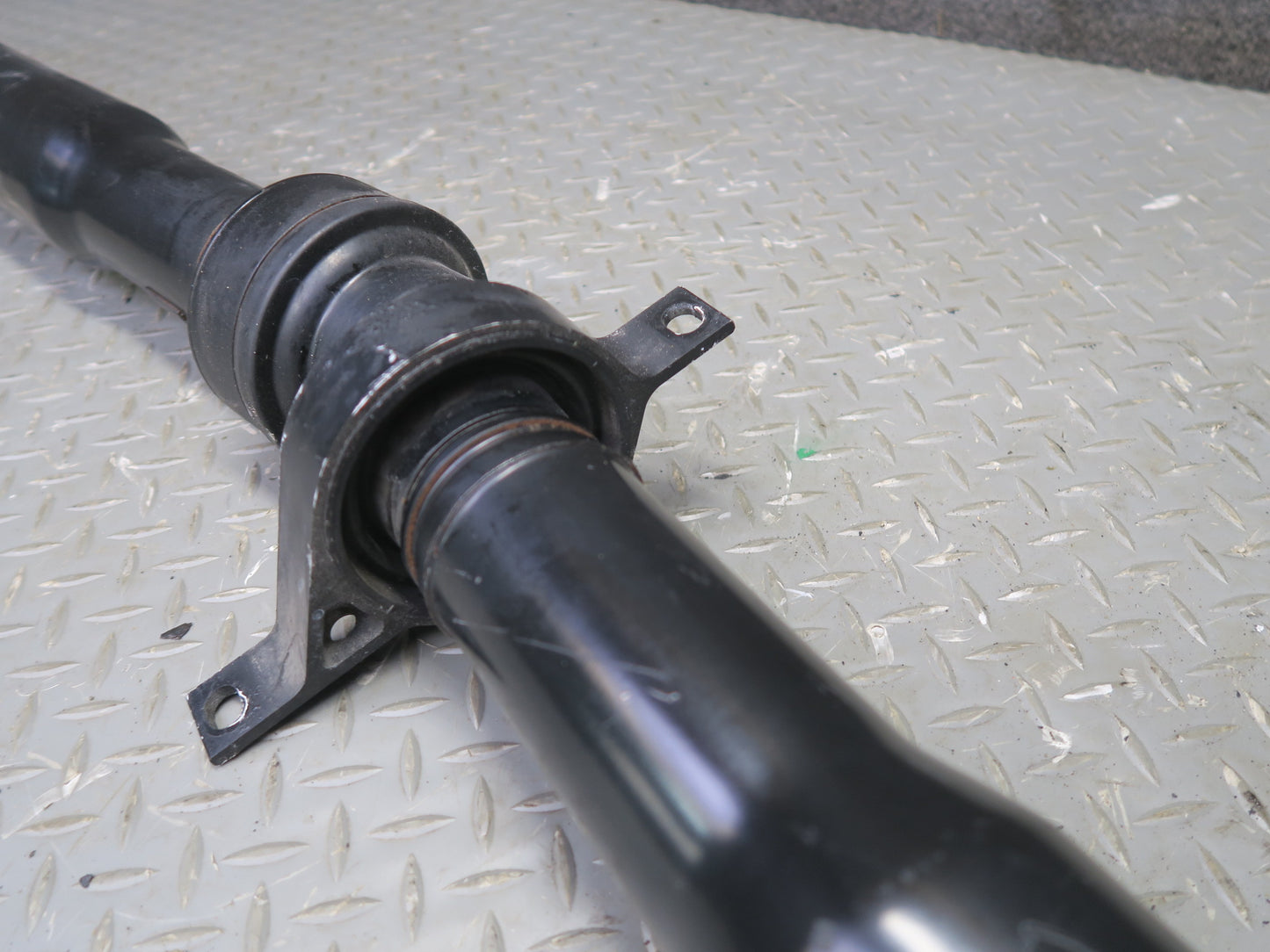 2017-2020 Maserati Levante M161 3.0L AWD Rear Driveshaft Drive Shaft 94K Miles