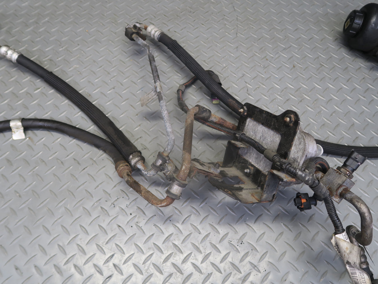 17-20 Maserati Levante 3.0L Power Steering Hose Pipe Line Oil Cooler Tank Set