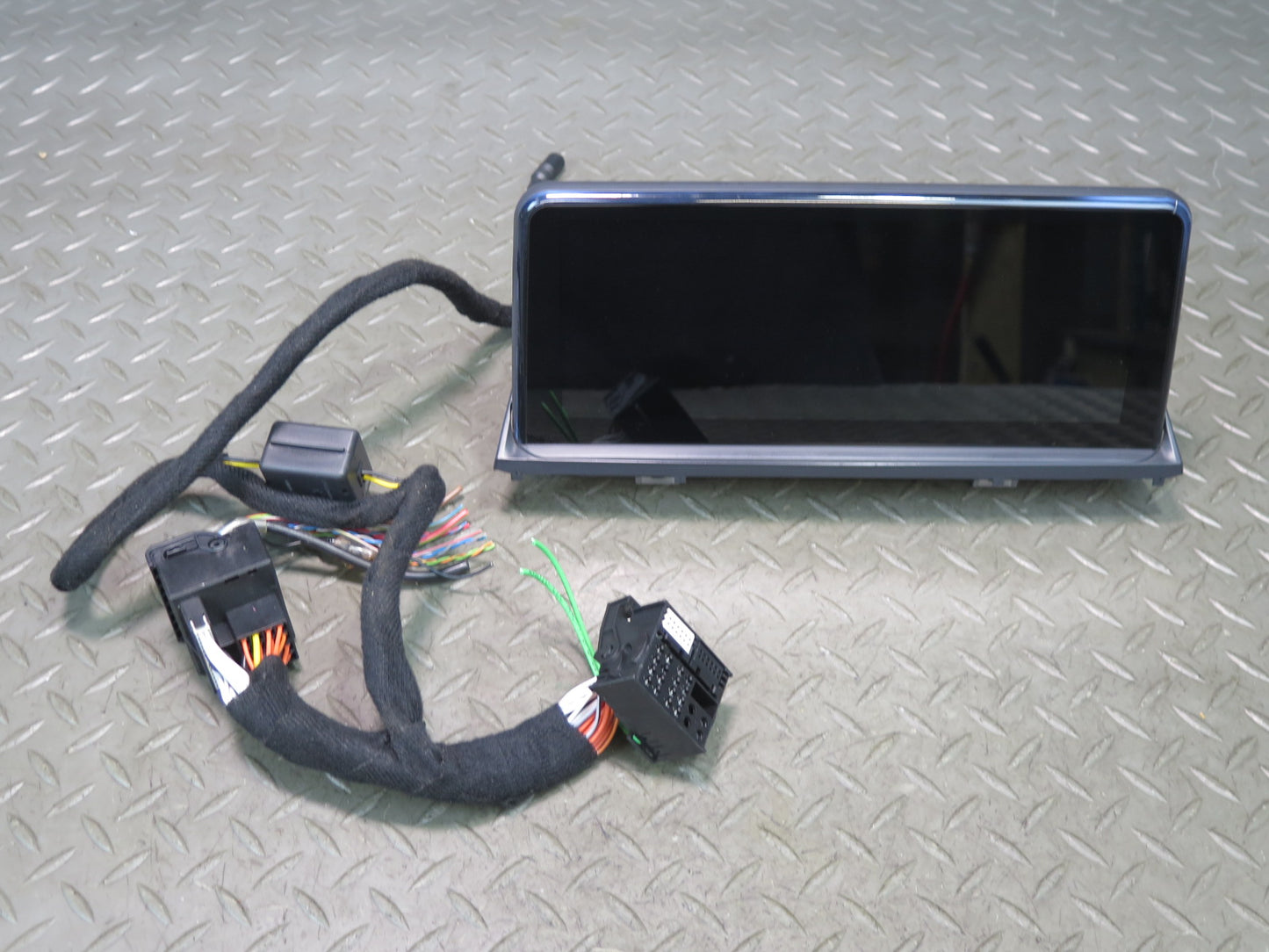 2011 BMW E71 E72 X6 X6M Aftermarket Android Screen Display w Cable