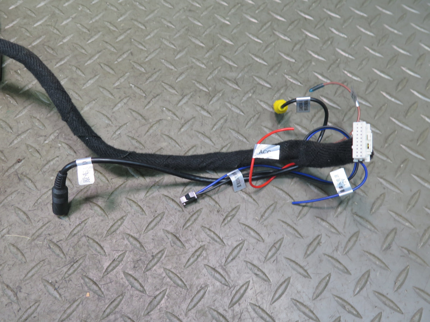 2011 BMW E71 E72 X6 X6M Aftermarket Android Screen Display w Cable